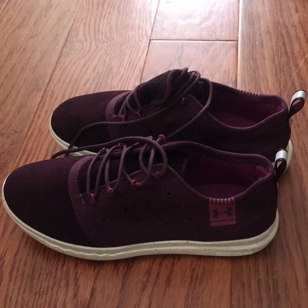 Under Armour Sneakers Size 7